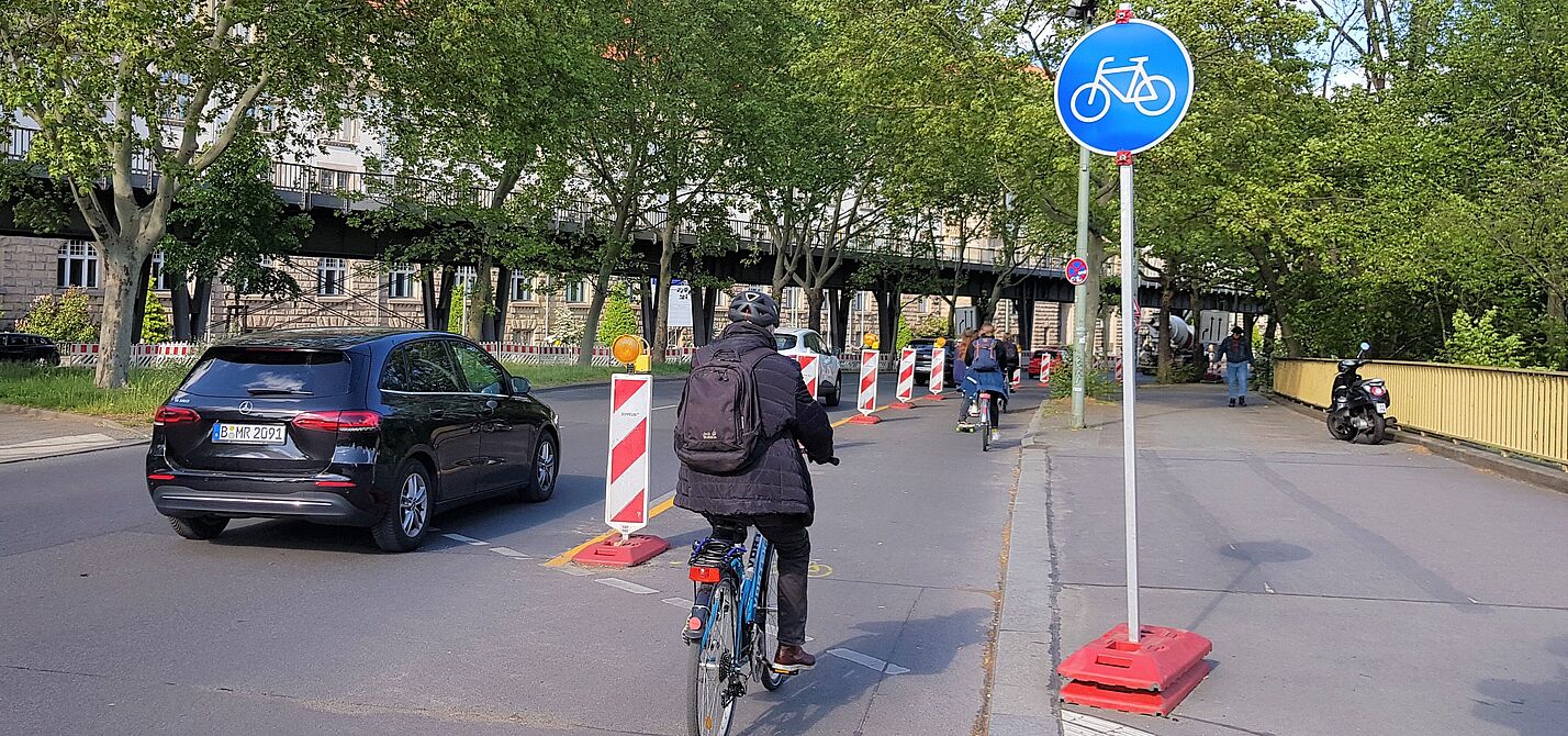 Pop-up-Radfahrstreifen in Berlin-Kreuzberg im Frühjahr 2020. Pop-up-Radfahrstreifen in Berlin-Kreuzberg im Frühjahr 2020.